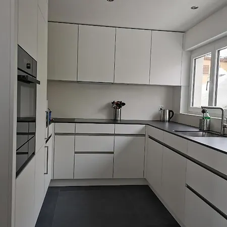 - Chesa Andrea - Gartensitzplatz * Pontresina