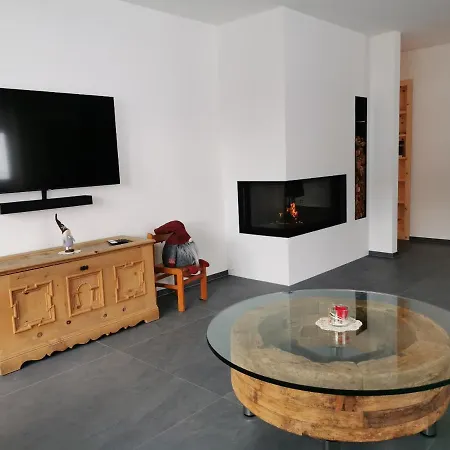 - Chesa Andrea - Gartensitzplatz Apartamento *