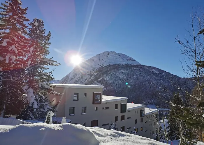 - Chesa Andrea - Gartensitzplatz Lägenhet