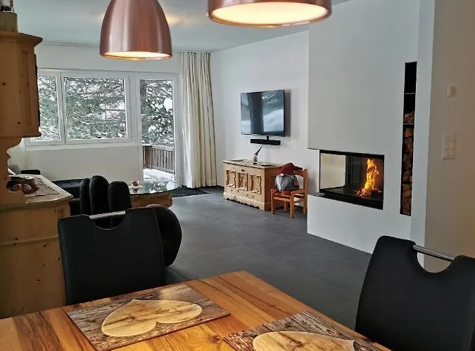 Lägenhet - Chesa Andrea - Gartensitzplatz Pontresina