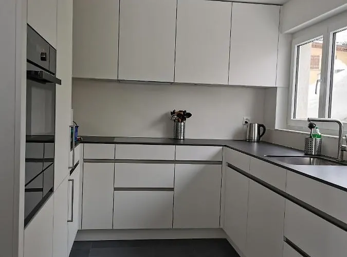 - Chesa Andrea - Gartensitzplatz * Pontresina