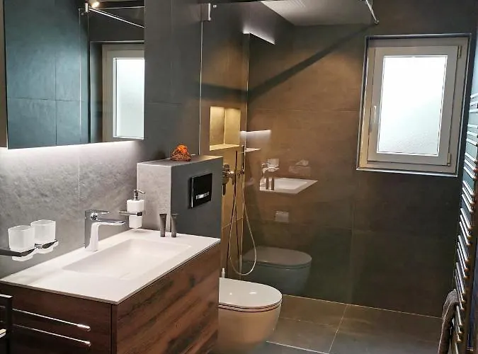 - Chesa Andrea - Gartensitzplatz *