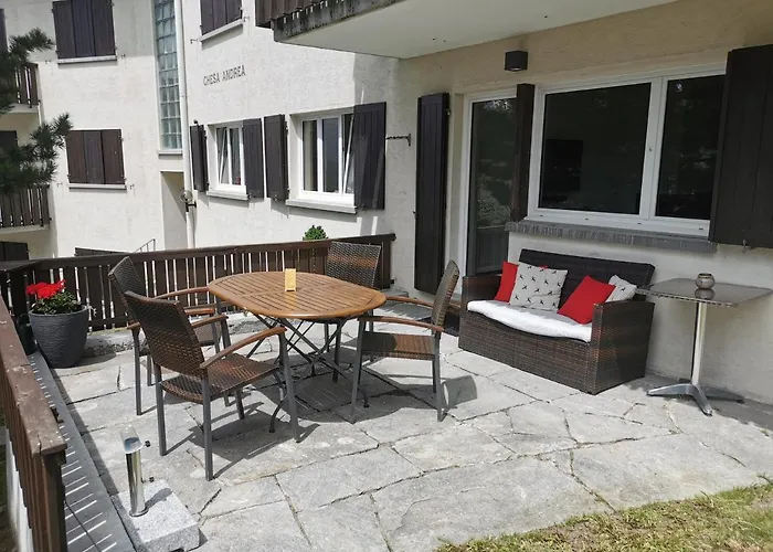 - Chesa Andrea - Gartensitzplatz Pontresina